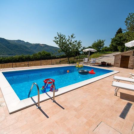 Casetta In Pietra Acqualagna Kamer foto